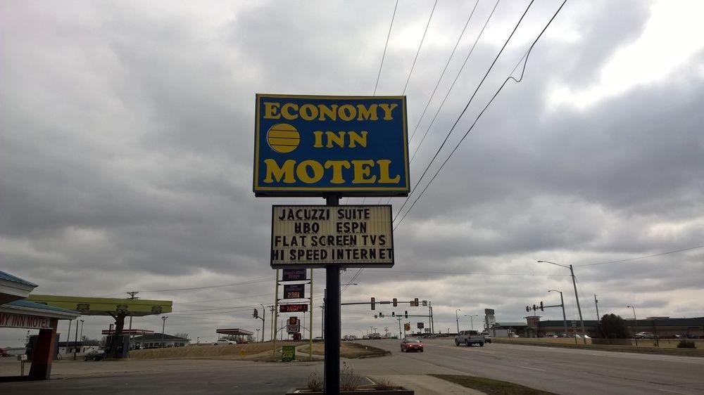Economy Inn Marshalltown Bagian luar foto