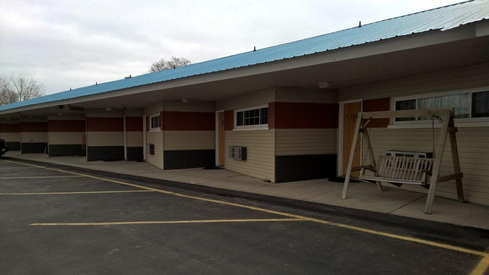 Economy Inn Marshalltown Bagian luar foto